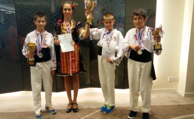 Ученици от столичното 125 СОУ с медали от международно състезание по математика
