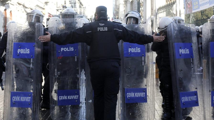Прокуратурата в Истанбул поръчала нова антикорупционна акция, но полицията отказала