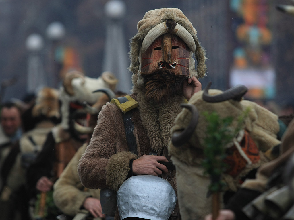 Международен фестивал на маскарадните игри, "Сурва 2014" гр. Перник