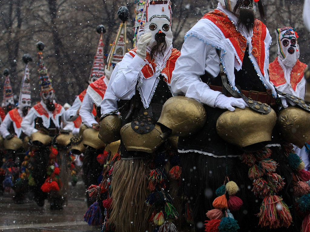 Международен фестивал на маскарадните игри, "Сурва 2014" гр. Перник