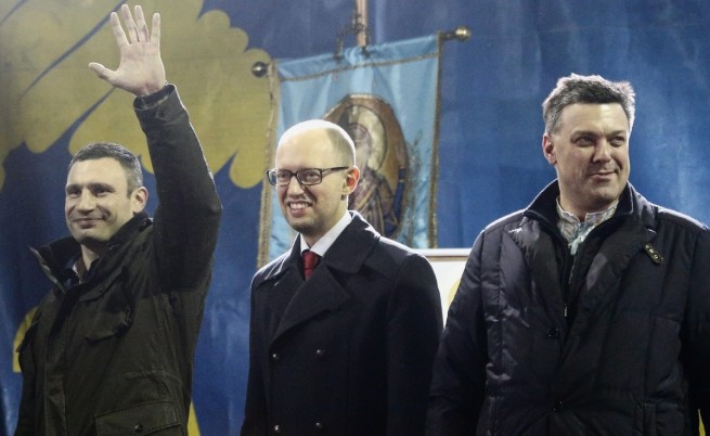 Главните опозиционни лидери в Украйна: Виталий Кличко, Арсений Яценюк и Олег Тянибок