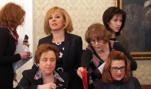 Кадър от заседание на комисията за приемане на нов Изборен кодекс