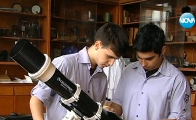 Български ученици създадоха софтуер за наблюденията на звездите