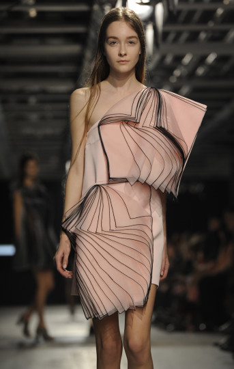 Представяне на колекцията на Christopher Kane за сезон есен/зима 2014-2015 по време на Седмицата на модата в Лондон