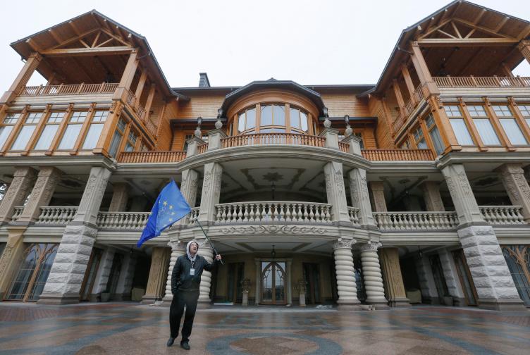резиденцията на Янукович