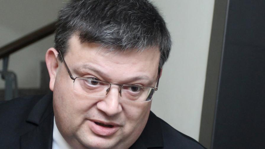 Цацаров: Прокуратурата с ново спецзвено, ще разследва високопоставени служители
