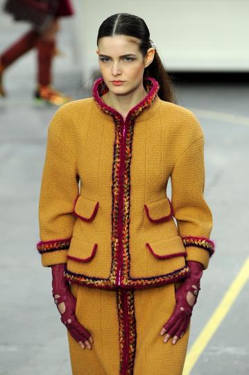 Представяне на колекцията на Chanel за сезон есен/зима 2014-2015 по време на Седмицата на модата в Париж
