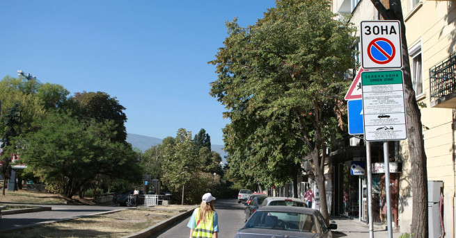 От 1 октомври обхватът на зелената зона за платено паркиране