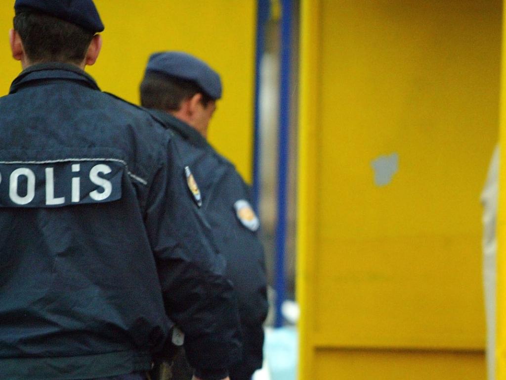 Турската полиция е задържала днес шестима души заподозрени за извършване
