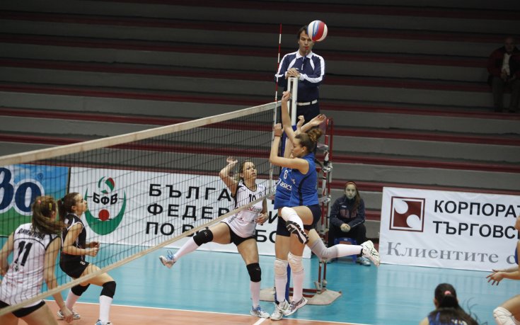 Левски разгроми Славия СУ