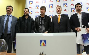Батков, Гонзо, Гаджев, Дарко и Въргала презентираха нови фенски телефони