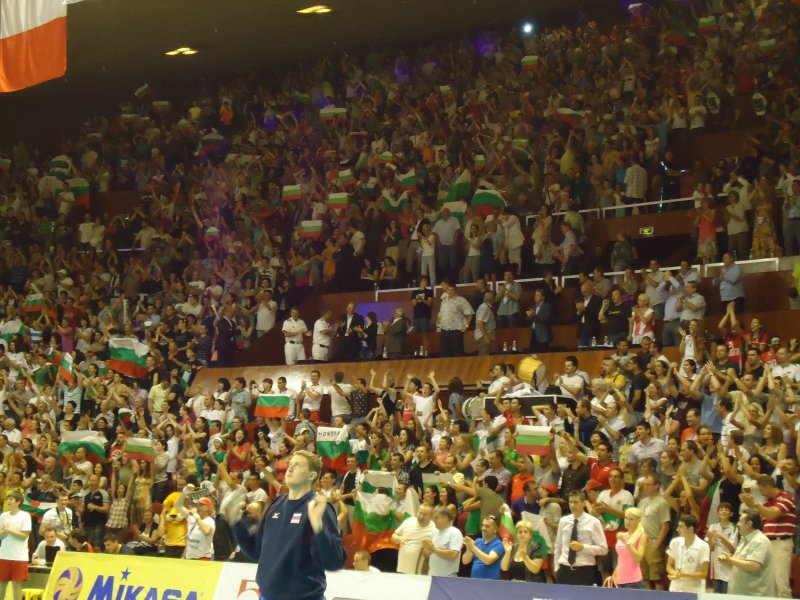 България се класира за финалите на Световната лига1