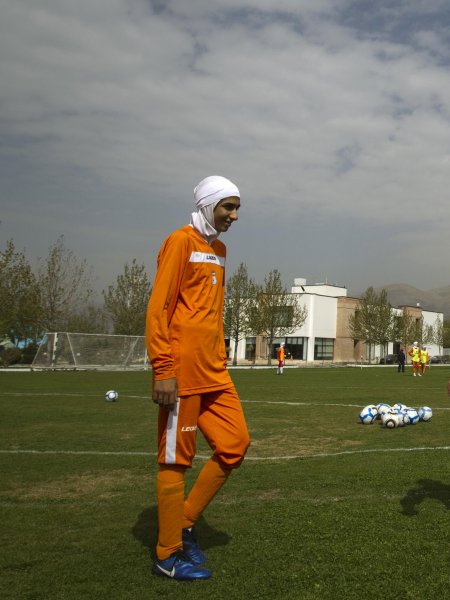 Женският национален отбор по футбол на Иран проведе тренировка на1