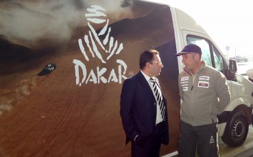 Първият българин, завършил Рали Дакар - Петър Ценков, се завърна в България