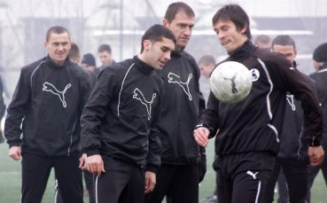 Славия започна подготовка с трима нови и минута мълчание