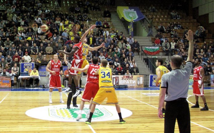 Лукойл победи Ямбол след силно второ полувреме