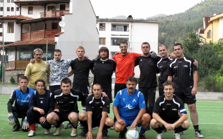 ФК Дарик гостува в Девин