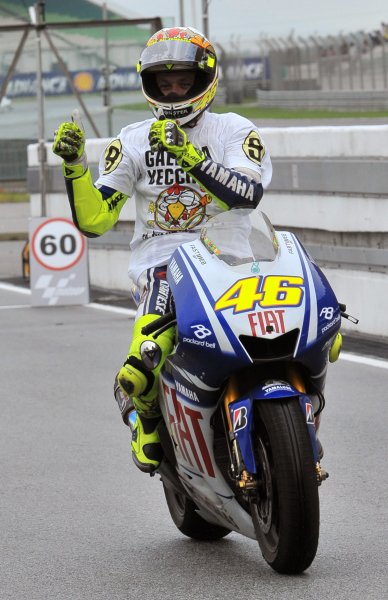 Валентино Роси отново шампион в MotoGP1