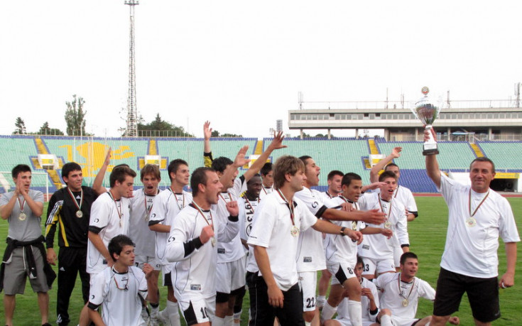 Славия шампион при старшата възраст 1990 г.