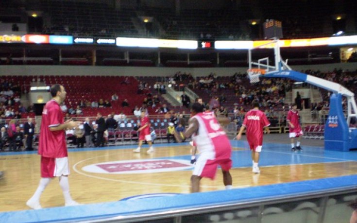 Лукойл Академик в Рига