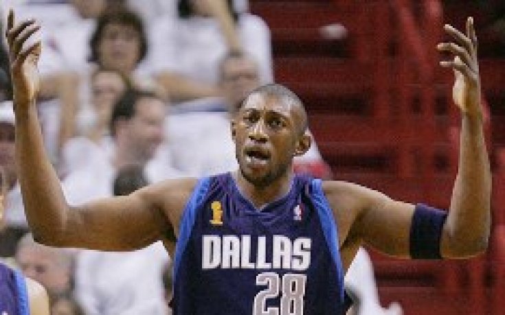 До края на сезона Далас остава без Мбенга