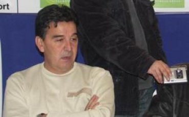 Локо Пд картотекира петима нови