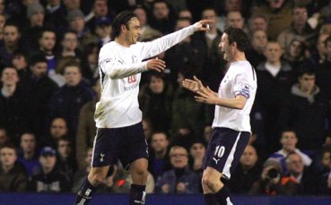 Бербатов с асистенция при разгрома над Болтън