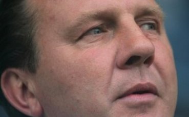 Хъдърсфийлд уволни мениджъра Джексън