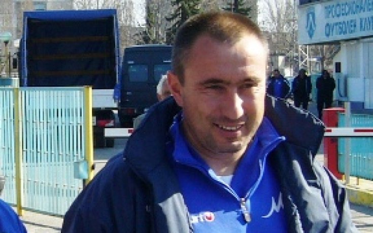 Стоилов се чуди за групата