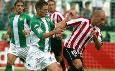 Севиля се класира след 34-минути игра