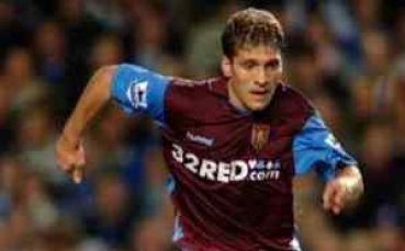 Стилиян игра цял мач за Астън Вила при равенство