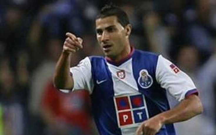 Карешма намекна за трансфер в Испания