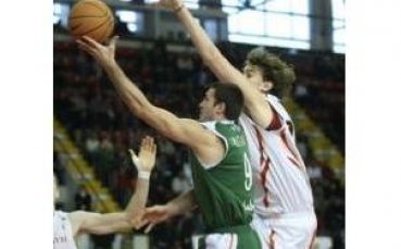 Виденов тренира на пълни обороти, ще играе срещу Ховентут