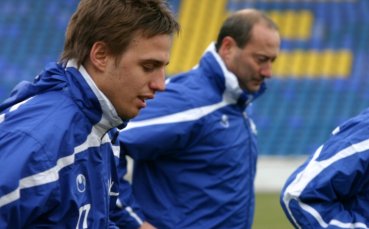 Стоилов извади Коприваров от групата