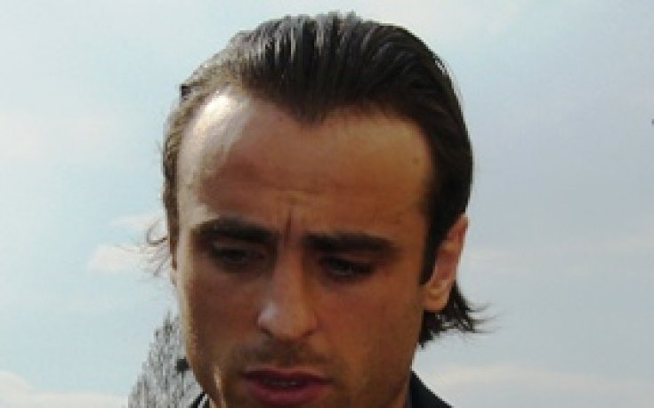 Бербатов отива в Корея през лятото