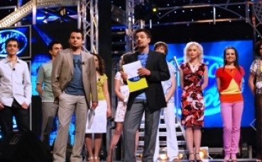 Албена и Максим се забавляват с Music Idol