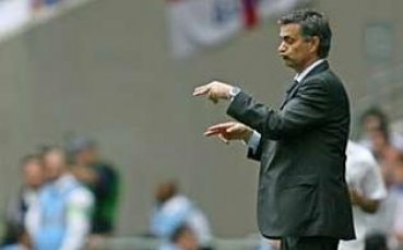 Челси изпраща Моуриньо в Гана