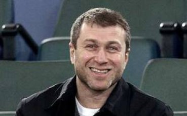 Абрамович отрече, че ще спира парите в Челси