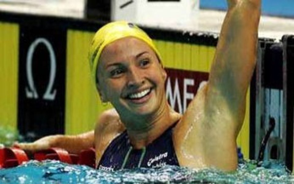 Олимпийска шампионка бе ударена от ток в басейн
