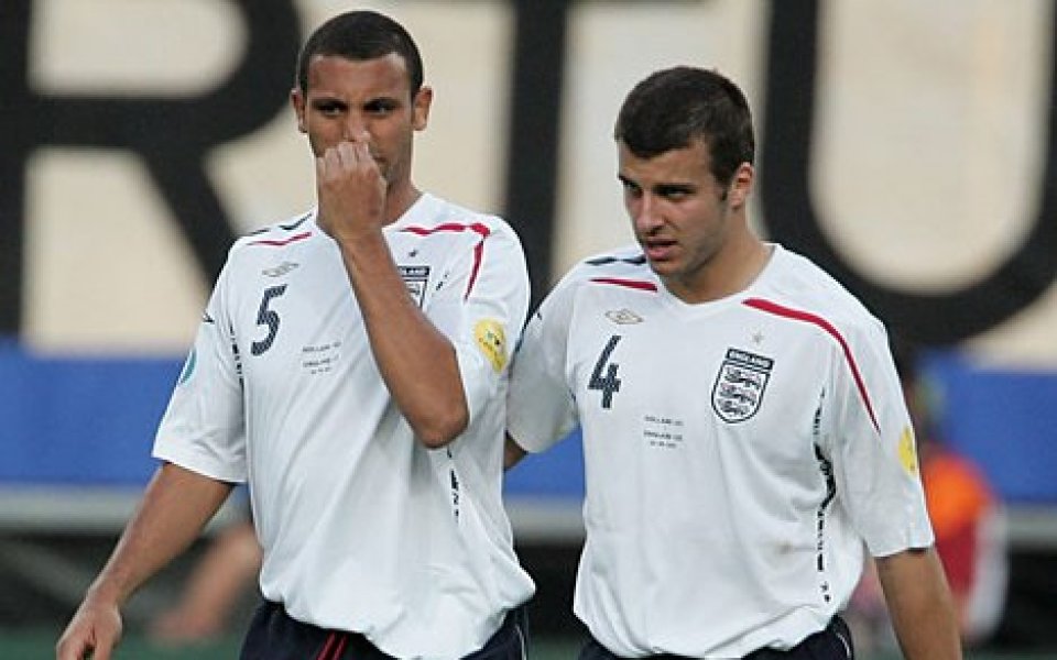 Скандал на Евро 2007 между Холандия и Англия