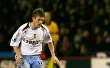 Конкурент на Стилиян напусна Астън Вила