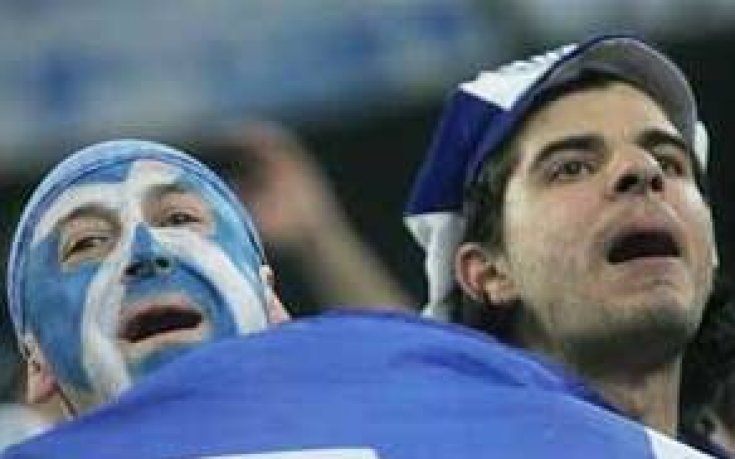 Гръцки фенове разбиха офиса на клуба си