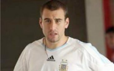 Венгер привлича Паласио