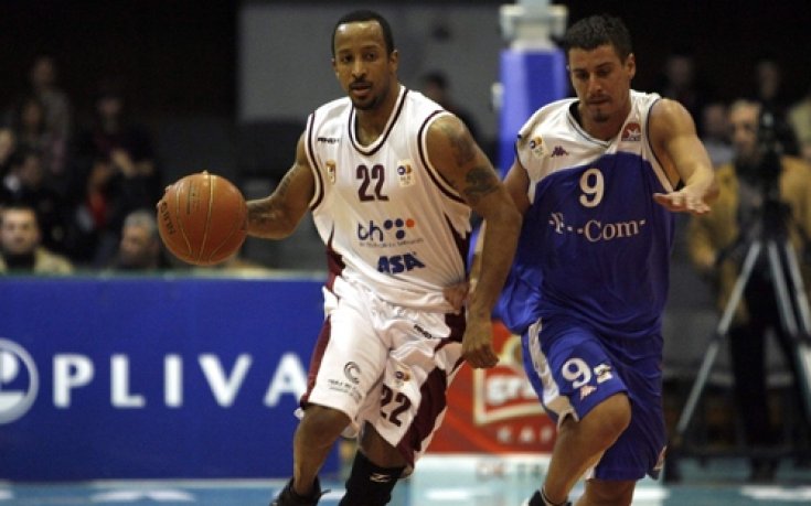 Босна натурализира американски баскетболист