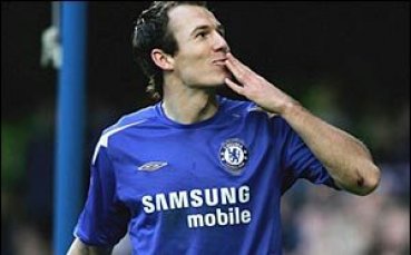 Челси: Робен все още е наш играч