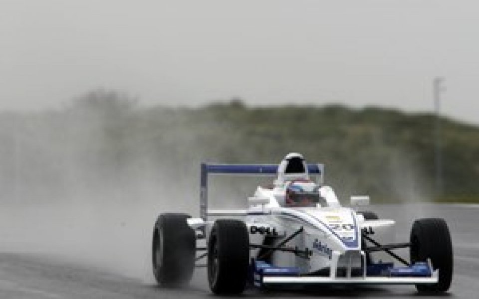 Дъжд мори Върбицалиев във „Формула БМВ”