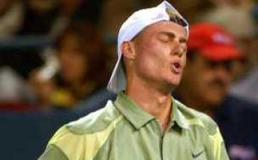 Лейтън Хюит продължава напред в US Open