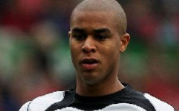 Стилиян Петров с нов съотборник