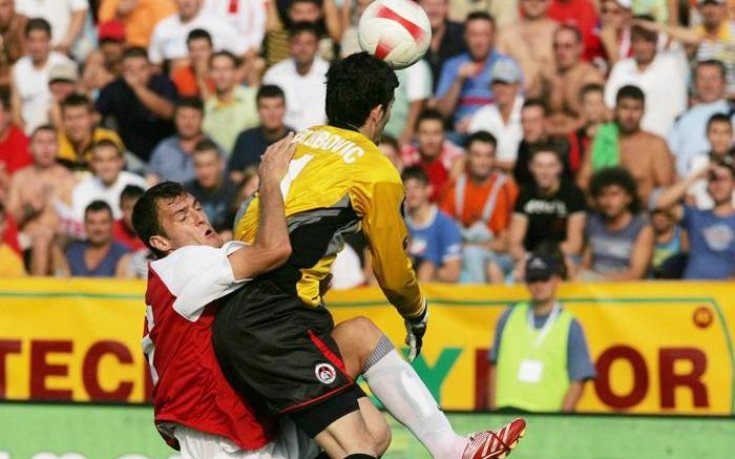 Локомотив мина успешно през румънския коловоз