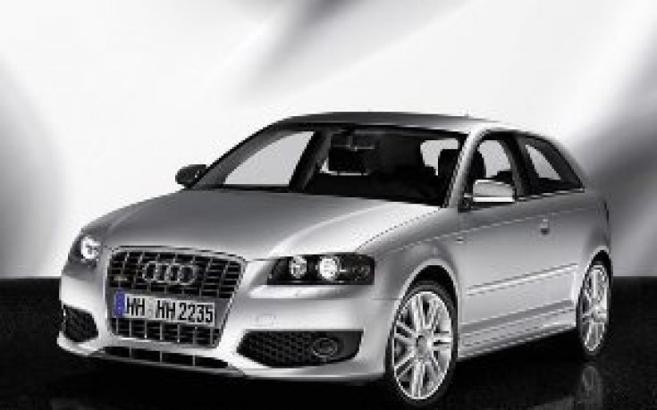 Audi S3 – любимата кола на футболистите в Барса
